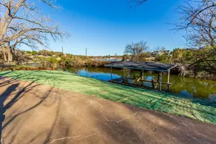 1007 Laguna Vista Ct, Granbury, TX 76048 - Photo 5