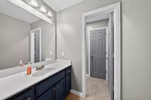 301 Foxcroft Ln, Keller, TX 76248 - Photo 31