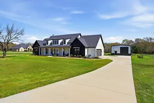 701 Glade Pk Ct, Azle, TX 76020 - Photo 1