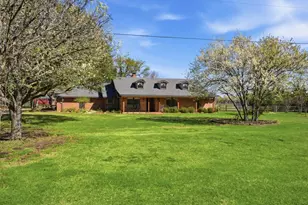 525 Becky Ln, Waxahachie, TX 75165 - Photo 3