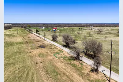 250 Cr-1475, Alvord, TX 76225 - Photo 19