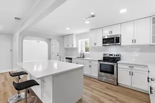 113 E Bayside Dr, Mabank, TX 75156 - Photo 5