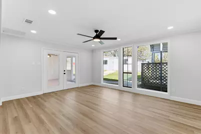 113 E Bayside Drive, Mabank, TX 75156 - Photo 17