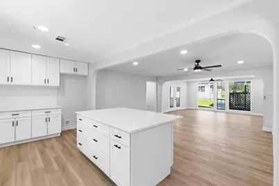 113 E Bayside Drive, Mabank, TX 75156 - Photo 7