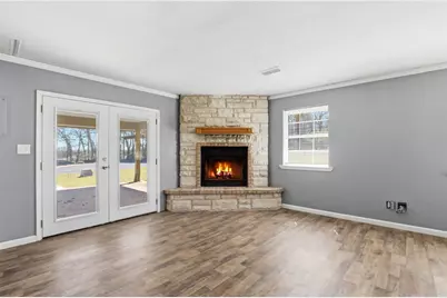 533 Eagles Way, Springtown, TX 76082 - Photo 9