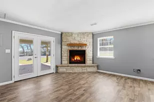 533 Eagles Way, Springtown, TX 76082 - Photo 9