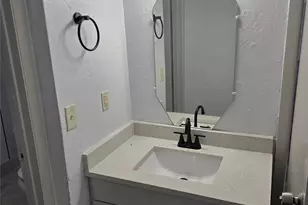 2719 Stonehaven Ct, Irving, TX 75038 - Photo 15