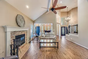 3807 Keystone Ct, Carrollton, TX 75007 - Photo 9