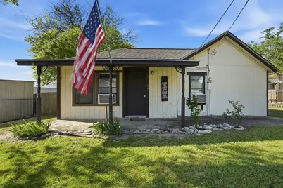 718 Narrow Street, Weatherford, TX 76086 - Photo 1