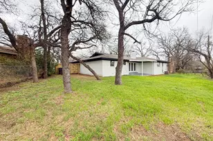 1412 Grantland Cir, Fort Worth, TX 76112 - Photo 27