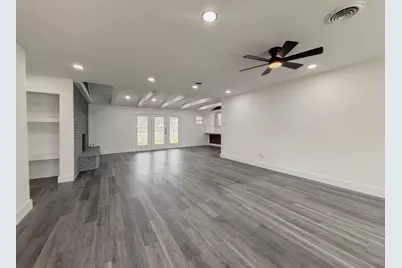 1412 Grantland Circle, Fort Worth, TX 76112 - Photo 3