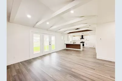 1412 Grantland Circle, Fort Worth, TX 76112 - Photo 9