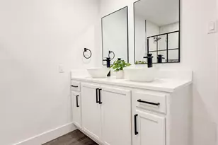 1412 Grantland Cir, Fort Worth, TX 76112 - Photo 17