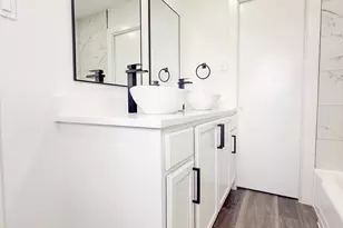 1412 Grantland Cir, Fort Worth, TX 76112 - Photo 23