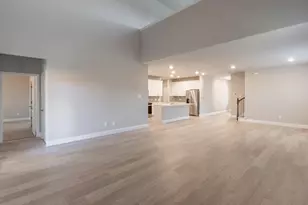 909 Elijah Ln, McKinney, TX 75069 - Photo 11