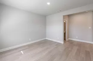 909 Elijah Ln, McKinney, TX 75069 - Photo 5