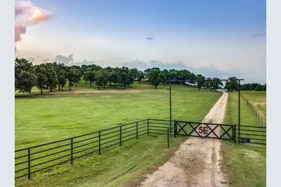 248 Howard Road, Valley View, TX 76272 - Photo 3