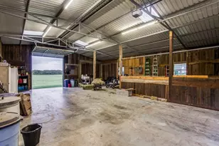 248 Howard Rd, Valley View, TX 76272 - Photo 37