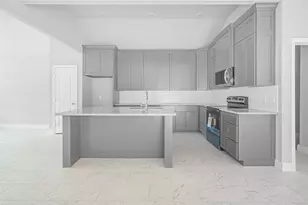 407 E Willingham St, Cleburne, TX 76031 - Photo 7