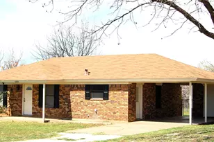 1325 2nd St, Graham, TX 76450 - Photo 21