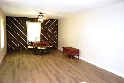 1325 2nd Street, Graham, TX 76450 - Photo 3