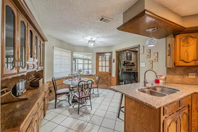 3814 Larkin Lane, Garland, TX 75043 - Photo 13