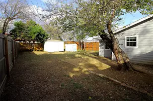 237 Samuel St, Lewisville, TX 75057 - Photo 7