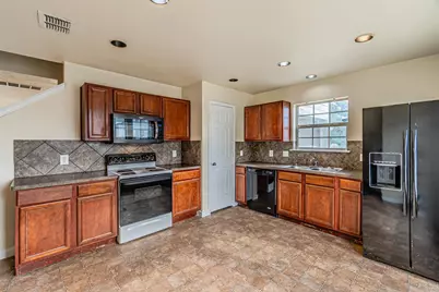 1620 Red Cloud Drive, Dallas, TX 75217 - Photo 7