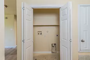 1620 Red Cloud Dr, Dallas, TX 75217 - Photo 29