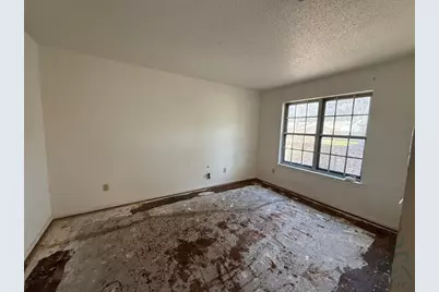 704 Meadowlark Circle, Crowley, TX 76036 - Photo 15