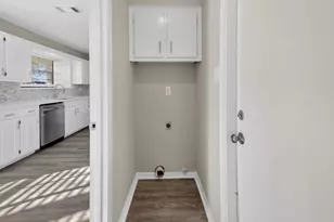 1889 Tree Crest Dr, Lewisville, TX 75077 - Photo 15