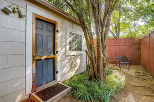 4231 S Cresthaven Rd, Dallas, TX 75209 - Photo 29