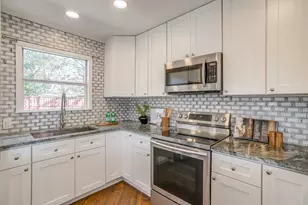 4231 S Cresthaven Rd, Dallas, TX 75209 - Photo 11