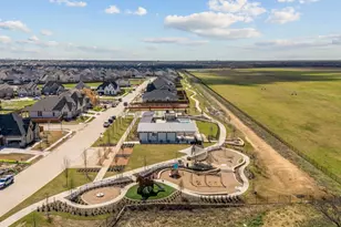 1800 Trotter Trl, Aubrey, TX 76227 - Photo 37