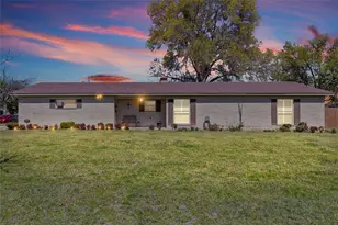 1901 College St, Sulphur Springs, TX 75482 - Photo 1