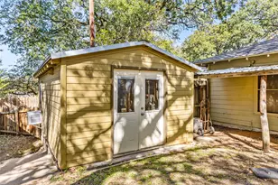 916 Kimbrough Rd, Azle, TX 76020 - Photo 33