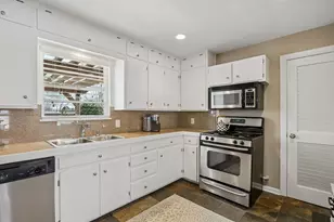 9646 Cloister Dr, Dallas, TX 75228 - Photo 9