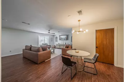 302 W Hale Avenue, Decatur, TX 76234 - Photo 11