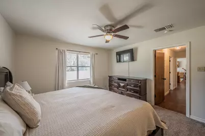 302 W Hale Avenue, Decatur, TX 76234 - Photo 21