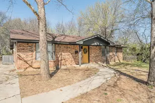 302 W Hale Ave, Decatur, TX 76234 - Photo 5