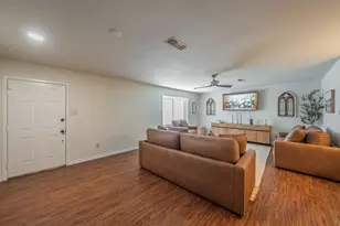 302 W Hale Ave, Decatur, TX 76234 - Photo 7