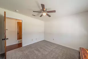 302 W Hale Ave, Decatur, TX 76234 - Photo 27