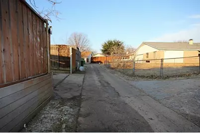 2921 Collins Boulevard, Garland, TX 75044 - Photo 13