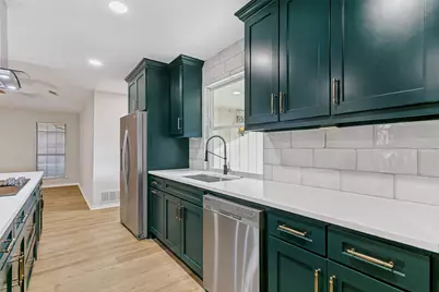 1617 Century Oaks Drive, Lewisville, TX 75077 - Photo 17