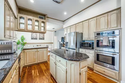 7530 Fitchburg Avenue, Garland, TX 75044 - Photo 9