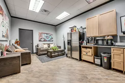 400 E Centre Park Boulevard #101, DeSoto, TX 75115 - Photo 11