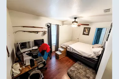 1136 W Long Street, Stephenville, TX 76401 - Photo 9