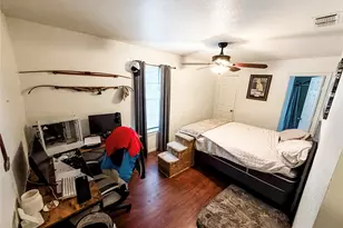 1136 W Long St, Stephenville, TX 76401 - Photo 9