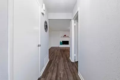 2208 Biscayne Drive W, Irving, TX 75060 - Photo 7