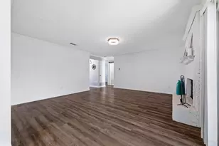 2208 Biscayne Dr W, Irving, TX 75060 - Photo 9